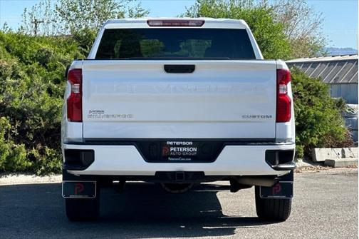 2023 Chevrolet Silverado 1500 Custom