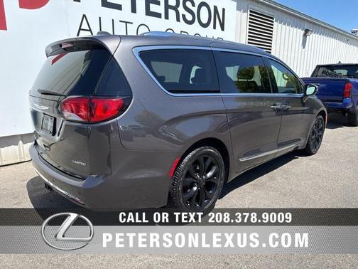 2017 Chrysler Pacifica Limited