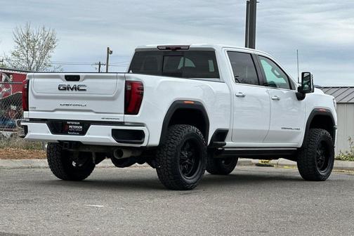 Summit White 2024 GMC Sierra 3500 Denali