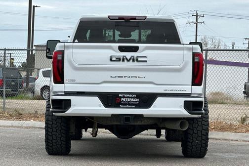 Summit White 2024 GMC Sierra 3500 Denali