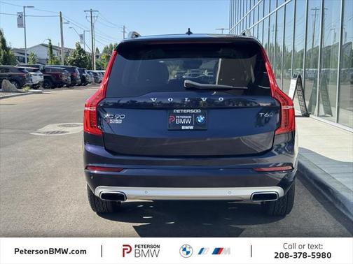 2016 Volvo XC90 T6 Momentum
