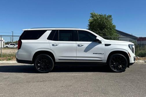 White Frost Tricoat 2025 GMC Yukon Denali Ultimate
