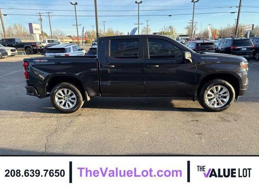 2022 Chevrolet Silverado 1500 Custom