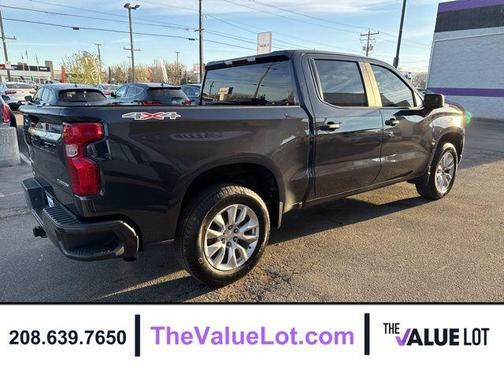 2022 Chevrolet Silverado 1500 Custom