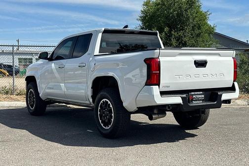 Ice Cap 2024 Toyota Tacoma SR5