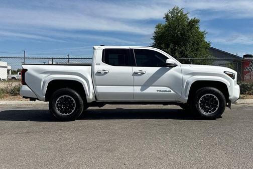 Ice Cap 2024 Toyota Tacoma SR5