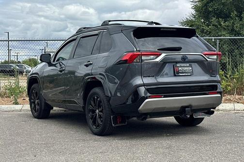 Midnight Black Metallic 2022 Toyota RAV4 Hybrid SE
