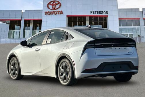 2026 Toyota Prius Plug-In Hybrid SE