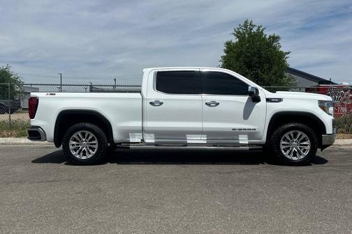 Summit White 2021 GMC Sierra 1500 SLT