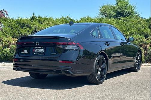 2023 Honda Accord Hybrid Base