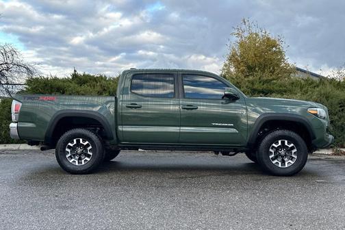 2022 Toyota Tacoma TRD Off Road