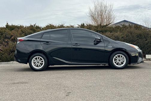 2017 Toyota Prius Three