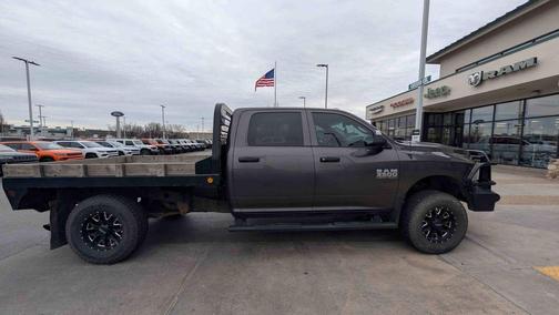 2018 RAM 3500 Tradesman Crew Cab 4x4 8' Box