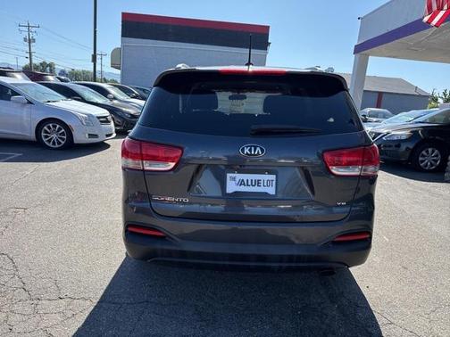 2018 Kia Sorento LX