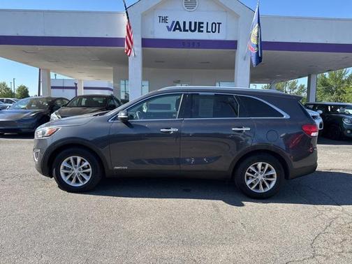 2018 Kia Sorento LX