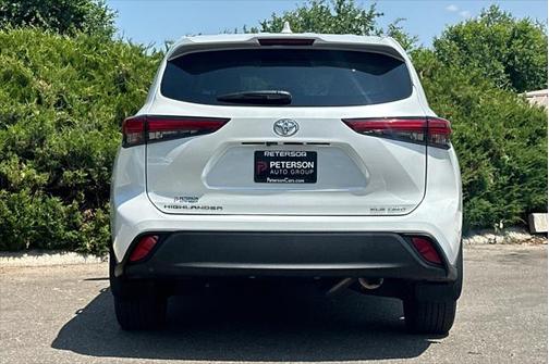 2022 Toyota Highlander XLE