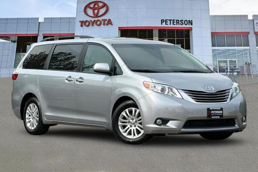 2016 Toyota Sienna XLE