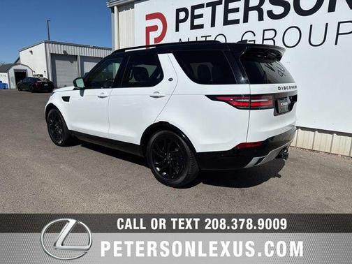 Fuji White 2020 Land Rover Discovery Landmark Edition