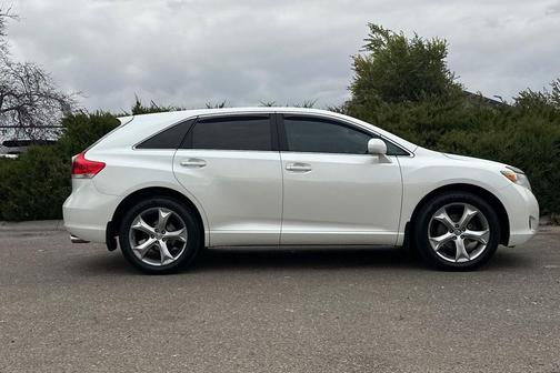 2011 Toyota Venza Base