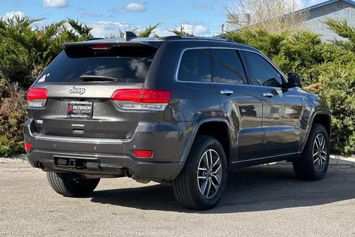2020 Jeep Grand Cherokee Overland