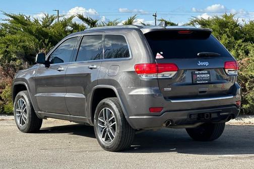 2020 Jeep Grand Cherokee Overland