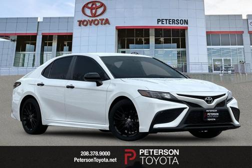 Super White 2021 Toyota Camry SE