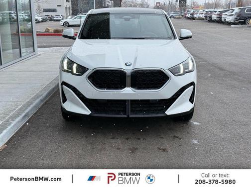 Alpine White 2026 BMW X2 xDrive28i