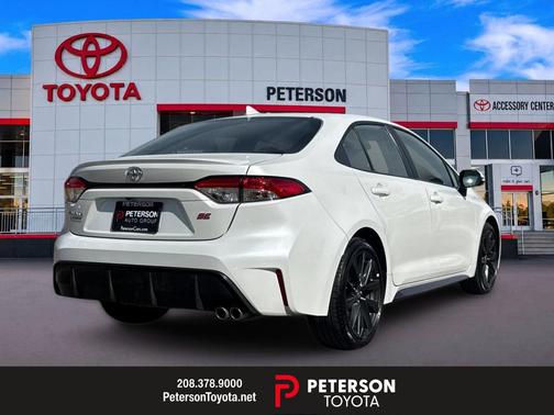 Pearl 2025 Toyota Corolla SE