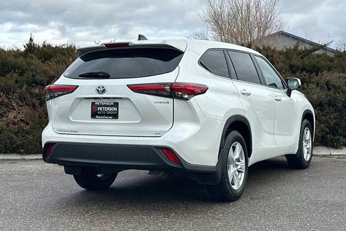 2023 Toyota Highlander Hybrid LE