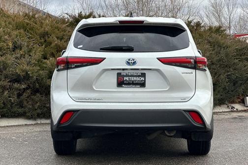 2023 Toyota Highlander Hybrid LE