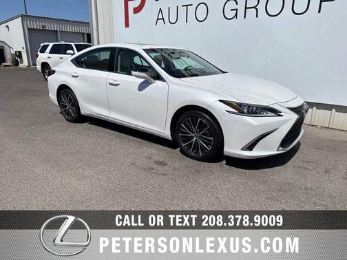 White Pearl 2023 Lexus ES 250 Base