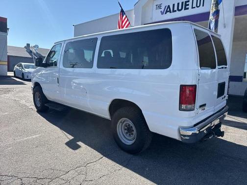 2014 Ford E350 Super Duty XLT