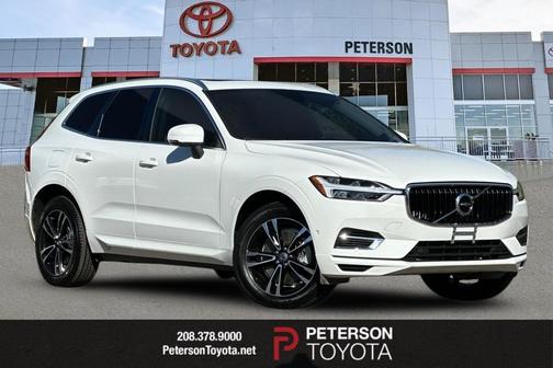 2018 Volvo XC60 Recharge Plug-In Hybrid T8 Momentum
