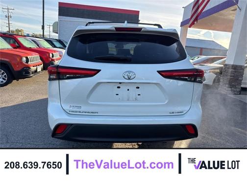 2020 Toyota Highlander LE