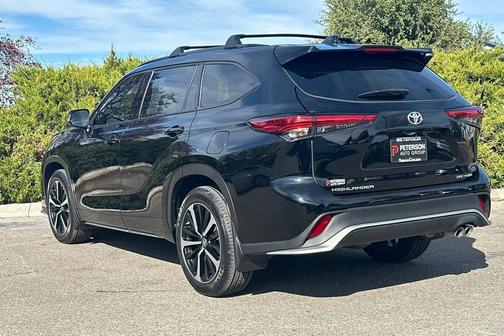 2022 Toyota Highlander XSE
