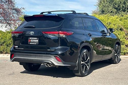 2022 Toyota Highlander XSE