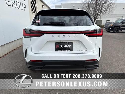 2026 Lexus NX 450h+ Luxury