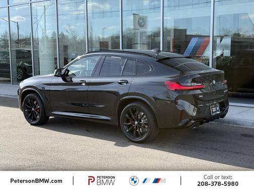 2023 BMW X4 M40i