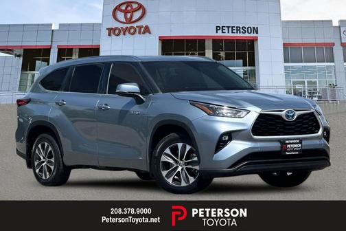 Moon Dust 2020 Toyota Highlander Hybrid XLE