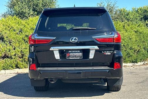 2017 Lexus LX 570 Base