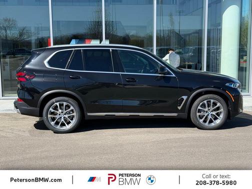Black Sapphire Metallic 2026 BMW X5 xDrive40i