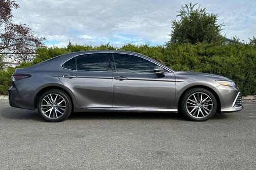 2024 Toyota Camry XLE