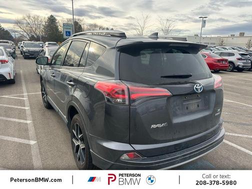2018 Toyota RAV4 Hybrid SE