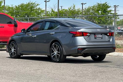 Gun Metallic 2019 Nissan Altima 2.5 S