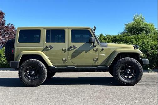 2013 Jeep Wrangler Unlimited Sahara