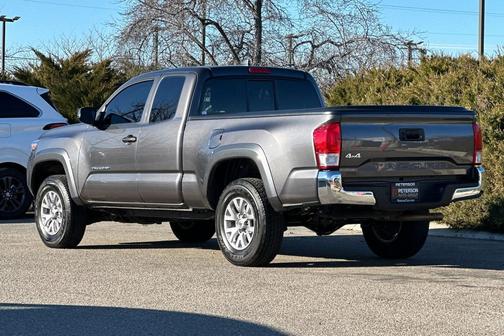 2017 Toyota Tacoma SR5