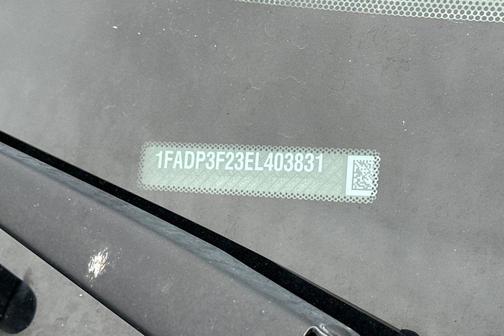 Tuxedo Black Metallic 2014 Ford Focus SE