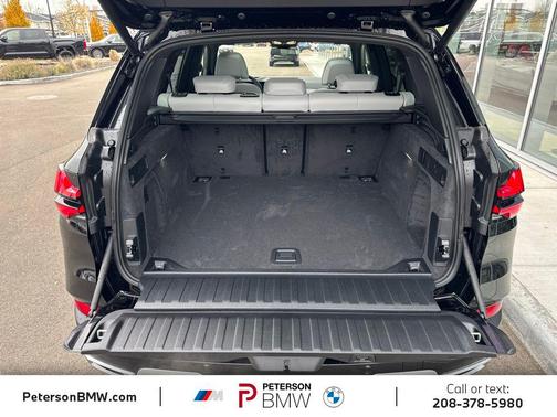 Black Sapphire Metallic 2026 BMW X5 xDrive40i