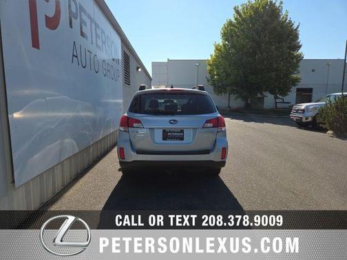 Ice Silver Metallic 2014 Subaru Outback 2.5i Premium