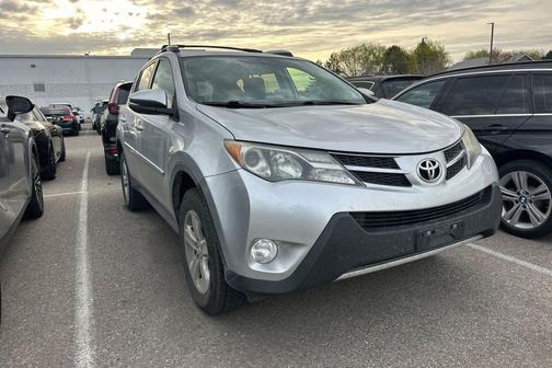 Classic Silver Metallic 2013 Toyota RAV4 XLE